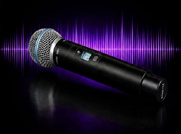 Wireless handheld microphone